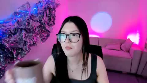 Snapshot of jennygibson chatting on 07-21-26, 07:32 JENNY online show from 07-21-26, 07:32