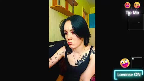 Snapshot of jennyrass chatting on 05-27-26, 05:59 JennyRass online show from 05-27-26, 05:59