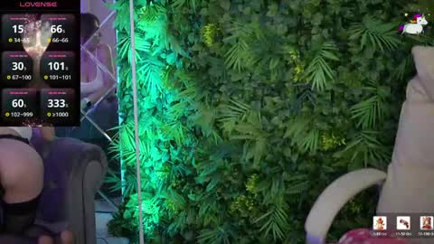 Snapshot of jennyyluv chatting on 04-23-26, 04:31 JENNY online show from 04-23-26, 04:31