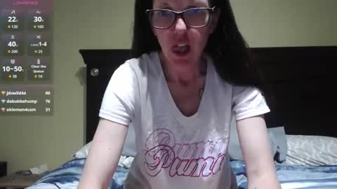Snapshot of jenroses82 chatting on 05-15-26, 11:23 jenroses82 online show from 05-15-26, 11:23