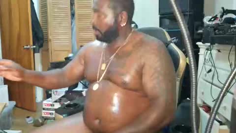 jeremiah0827 online show from 10-05-25, 12:31