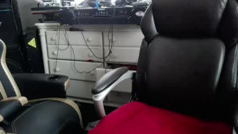 Snapshot of jeremiah0827 chatting on 12-02-25, 07:42 jeremiah0827 online show from 12-02-25, 07:42