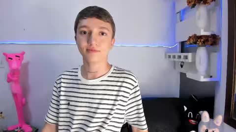 Snapshot of jeremy_salvatore_ chatting on 05-15-26, 01:01 jero independent model online show from 05-15-26, 01:01
