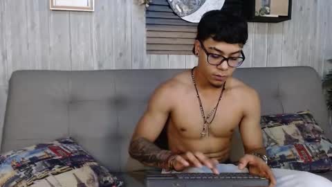 Snapshot of jeremy_wallker chatting on 02-05-26, 07:40 Jeremy online show from 02-05-26, 07:40