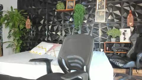 Snapshot of jeremy_wallker chatting on 07-18-26, 06:12 Jeremy online show from 07-18-26, 06:12