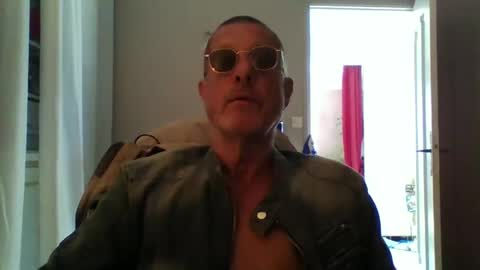 Snapshot of jerflor chatting on 10-01-25, 11:16 jerflor online show from 10-01-25, 11:16