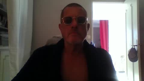 Snapshot of jerflor chatting on 11-03-25, 11:55 jerflor online show from 11-03-25, 11:55