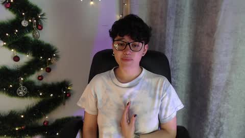 Snapshot of jero_harper1 chatting on 12-26-24, 12:14 jero harper1 online show from 12-26-24, 12:14