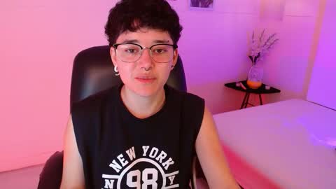 Snapshot of jero_harper1 chatting on 11-28-25, 04:09 jero harper1 online show from 11-28-25, 04:09