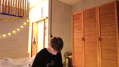 Jerry  online show from 04-16-26, 03:57