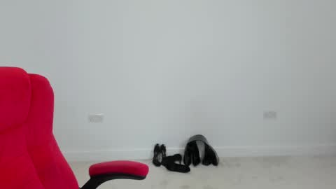 Snapshot of jesicacoper chatting on 01-18-25, 02:14 MistressJesicaCoper online show from 01-18-25, 02:14