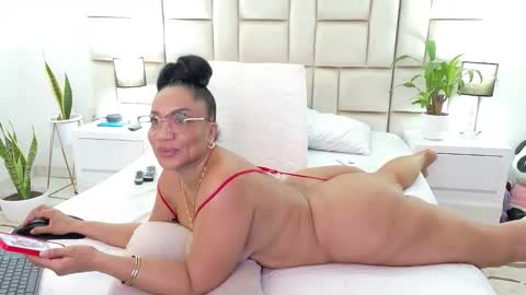 JESICA online show from 05-15-26, 01:29