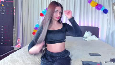 Snapshot of jesikalooove chatting on 03-05-25, 07:27 Jesika online show from 03-05-25, 07:27