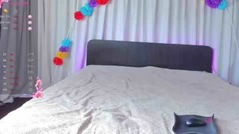 Snapshot of jesikalooove chatting on 03-10-25, 10:37 Jesika online show from 03-10-25, 10:37