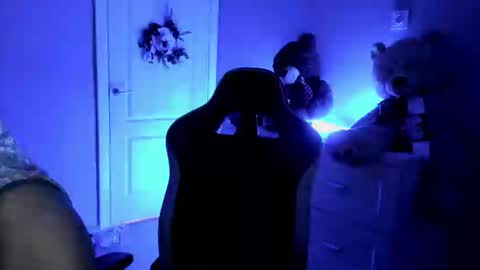 jess1ca_rabb1t online show from 12-06-24, 12:16