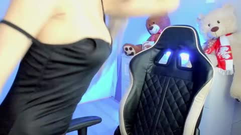 jess1ca_rabb1t online show from 12-11-24, 06:36