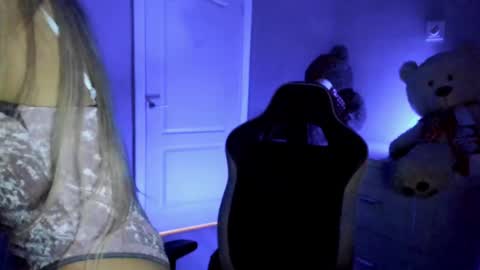 jess1ca_rabb1t online show from 12-15-24, 11:34