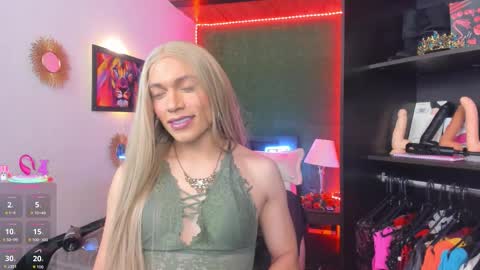 Snapshot of jess69jones chatting on 10-09-25, 02:53 Jess online show from 10-09-25, 02:53