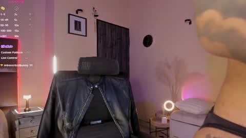 itsjesscollen online show from 07-09-26, 05:33