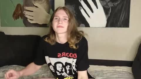 Snapshot of jesse___james chatting on 11-06-25, 10:32 Jesse online show from 11-06-25, 10:32