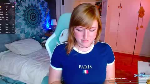 Snapshot of jessebangs chatting on 11-07-25, 11:27 Jesse online show from 11-07-25, 11:27