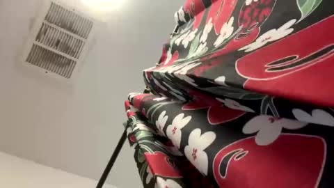Hungjessy online show from 06-07-26, 06:11