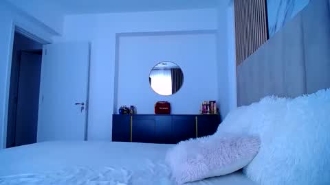 Jess online show from 06-04-26, 07:03