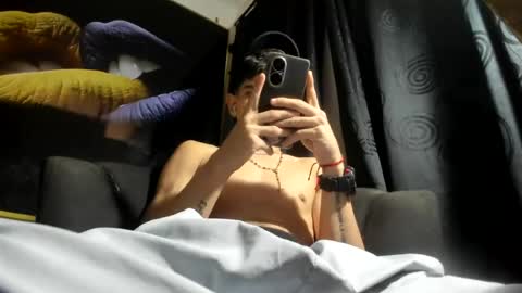 Snapshot of jesshot_bigcock chatting on 06-21-26, 06:16 jesshot_bigcock online show from 06-21-26, 06:16