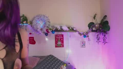 Snapshot of jessi_alex chatting on 12-17-25, 11:05 Jessi Alex online show from 12-17-25, 11:05