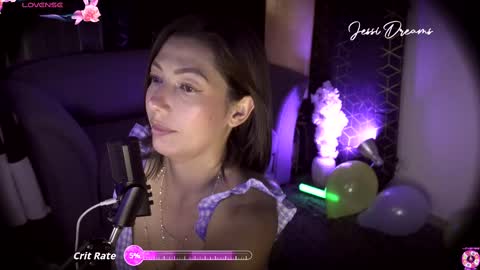 Snapshot of jessi_dreams chatting on 10-19-25, 02:34 Jessica Gomez online show from 10-19-25, 02:34