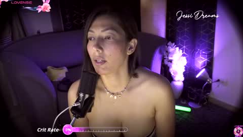 Snapshot of jessi_dreams chatting on 10-28-25, 03:54 Jessica Gomez online show from 10-28-25, 03:54