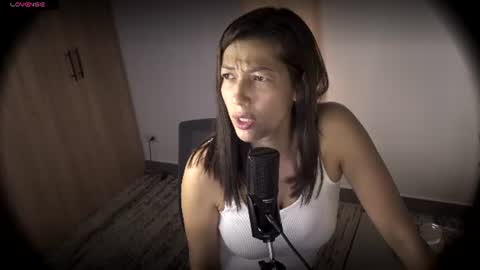 Snapshot of jessi_dreams chatting on 07-11-26, 04:15 Jessica Gomez online show from 07-11-26, 04:15