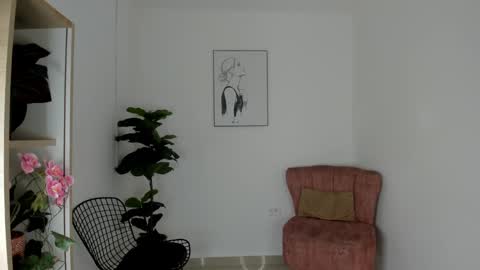 Snapshot of jessi_powel chatting on 12-22-24, 12:16 Jess online show from 12-22-24, 12:16