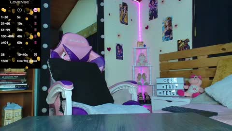 Snapshot of jessica_angel_sweet chatting on 01-12-25, 12:39 online show from 01-12-25, 12:39