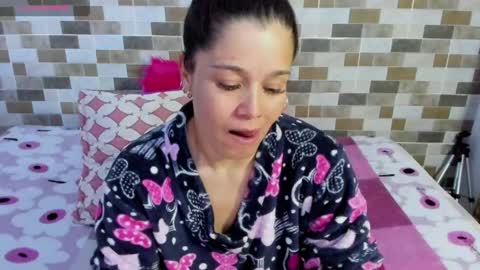 Snapshot of jessica_robertss chatting on 05-20-26, 01:01 jessimodel independient online show from 05-20-26, 01:01