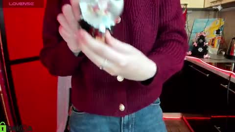 jessicaforris online show from 12-16-25, 08:08