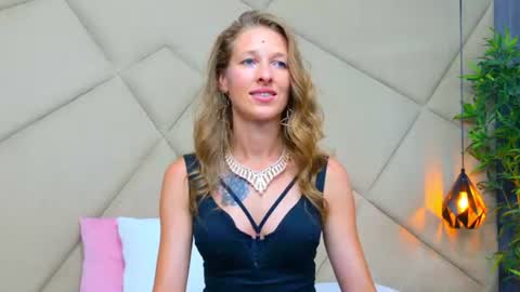 Snapshot of jessicagibson chatting on 07-02-26, 09:54 Jessica online show from 07-02-26, 09:54