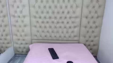 Jessica online show from 09-11-25, 09:04