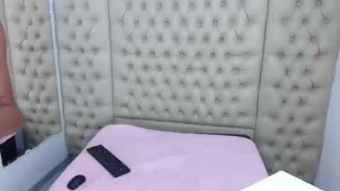 Jessica online show from 09-19-25, 08:31