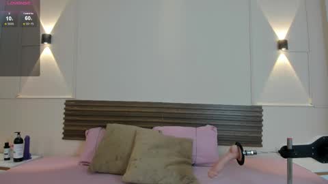 Snapshot of jessicakurth chatting on 09-15-25, 02:28 Jessica online show from 09-15-25, 02:28