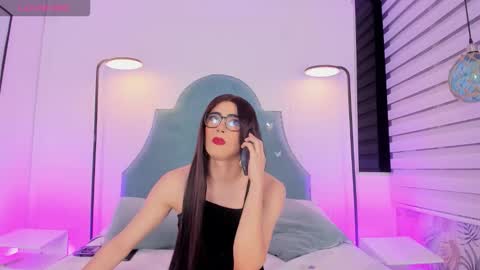 Snapshot of jessicameron chatting on 02-24-26, 09:13 JESSI AND NAOMI online show from 02-24-26, 09:13