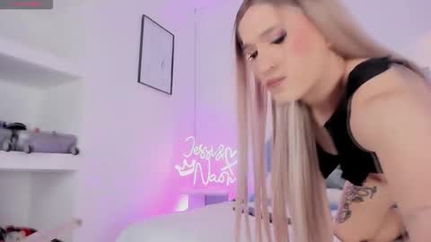 Snapshot of jessicameron chatting on 02-27-26, 04:12 JESSI AND NAOMI online show from 02-27-26, 04:12