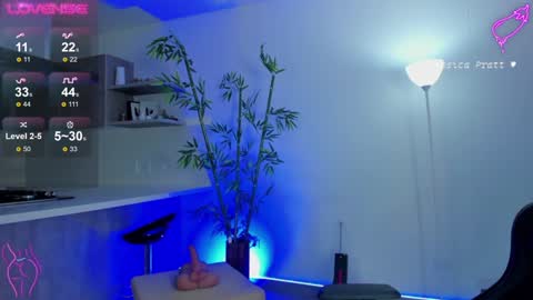  Jessica Pratt  IG jessicaxpratt online show from 12-17-24, 09:38