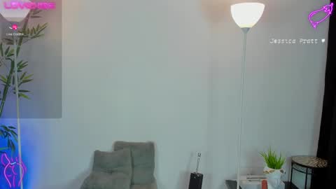  Jessica Pratt  IG jessicaxpratt online show from 02-19-25, 12:03
