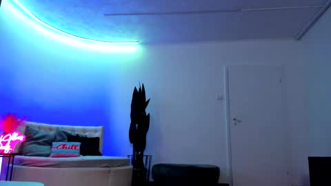 Jessy online show from 09-26-25, 05:17