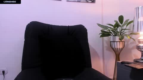 Snapshot of jessid_cutson chatting on 02-02-25, 09:13 Jessid online show from 02-02-25, 09:13