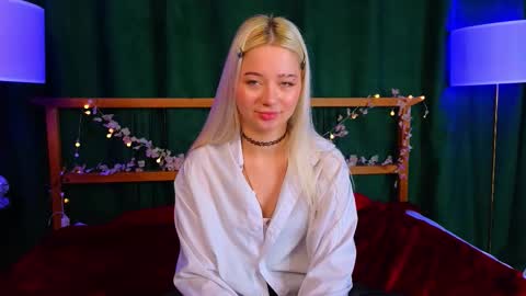 Danielle online show from 11-26-25, 12:17