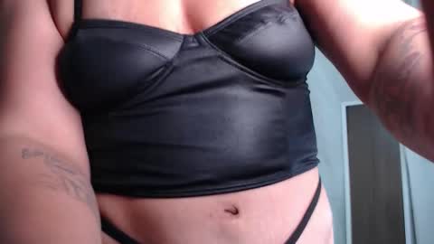 Snapshot of jessie_rose_ chatting on 12-16-25, 08:47 Jessie Rose online show from 12-16-25, 08:47