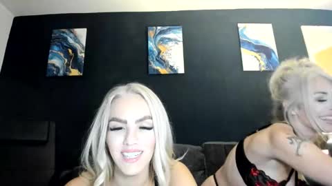 jessiebella0210_ online show from 10-29-25, 11:06