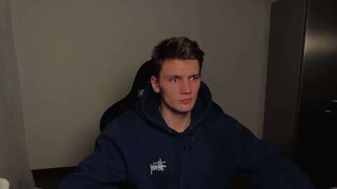 Snapshot of jessierise chatting on 01-09-25, 12:25 JessieRise online show from 01-09-25, 12:25